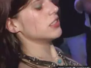 hot ash-blonde free  ...